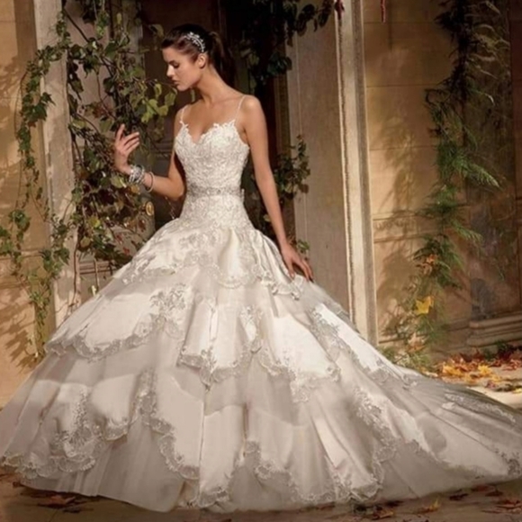 eve of milady Dresses & Skirts - Eve of Milady gown for sale